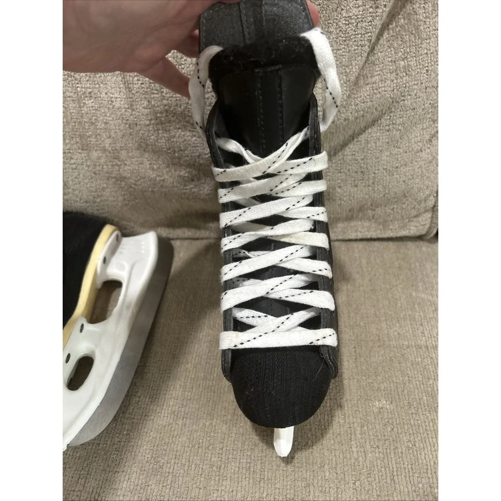 Bauer Impact‎ 200 Youth 7 1/2 To 8 Ice Hockey Skates. 1x Use